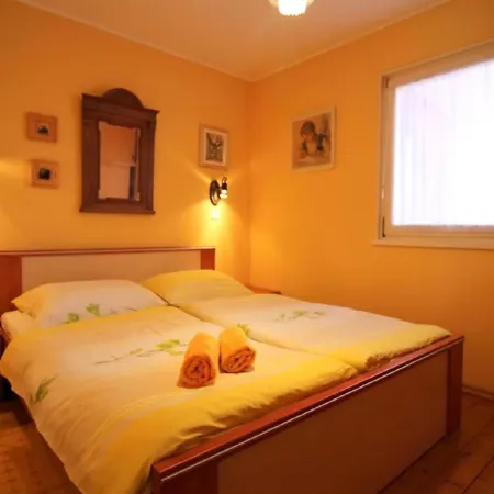 Ferienhaus Manja In Mit Gepflegtem Garten
